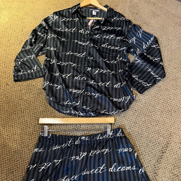 Victorias Secret Satin Sleeping Set - Picture 1 of 8